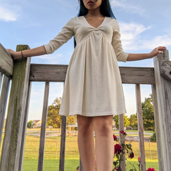 ♥️Adorable Cream Babydoll Dress♥️ - Picture 3 of 5